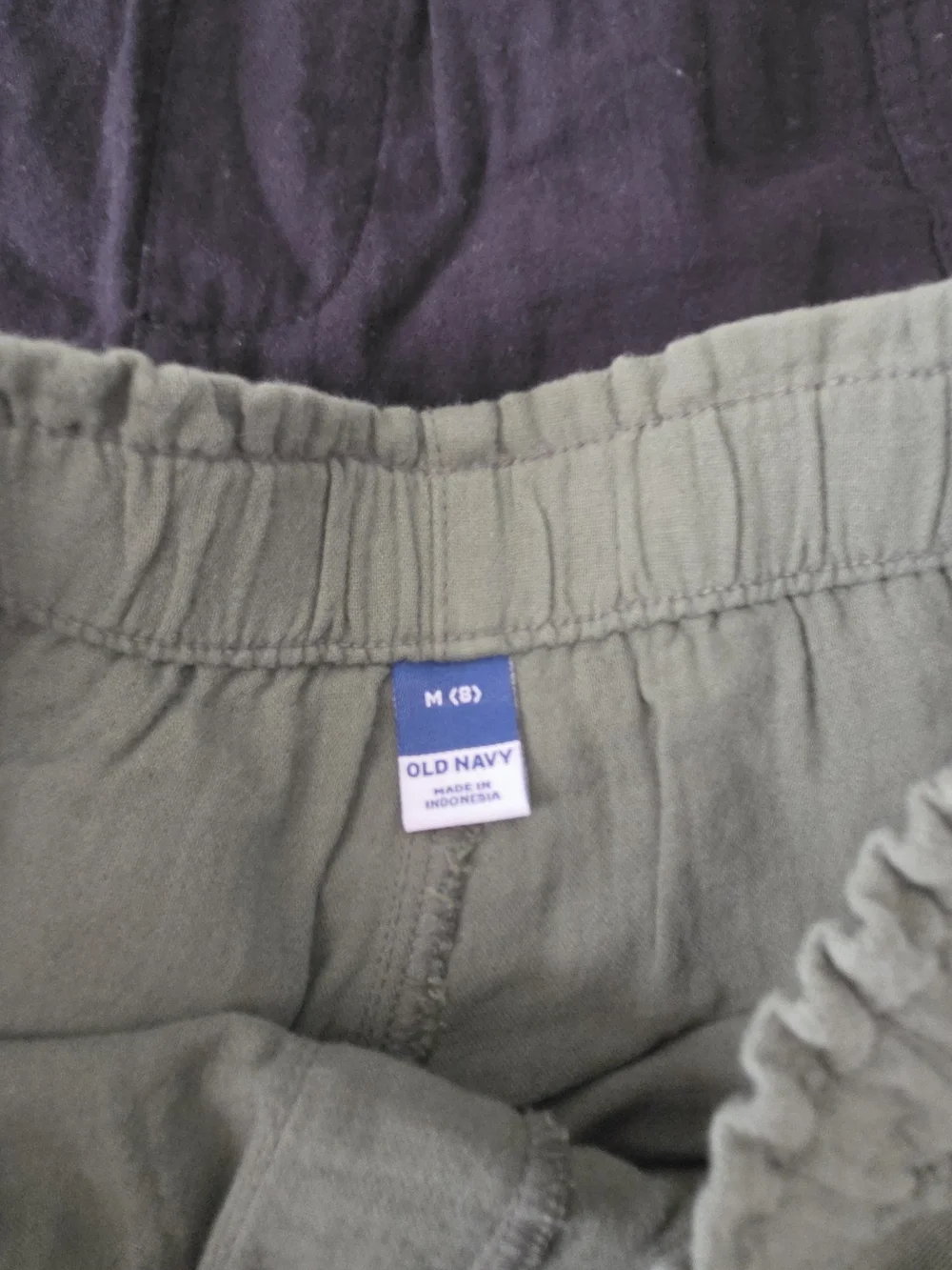 Old Navy Linen-Blend Shorts — Olive and Black